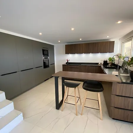 Exclusif Accès à Villa